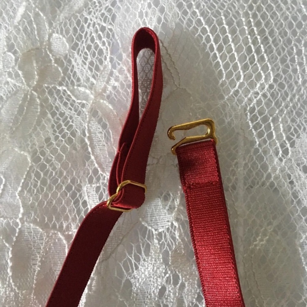 New! Wine Halter Strap Cage Bra - Picture 5 of 6